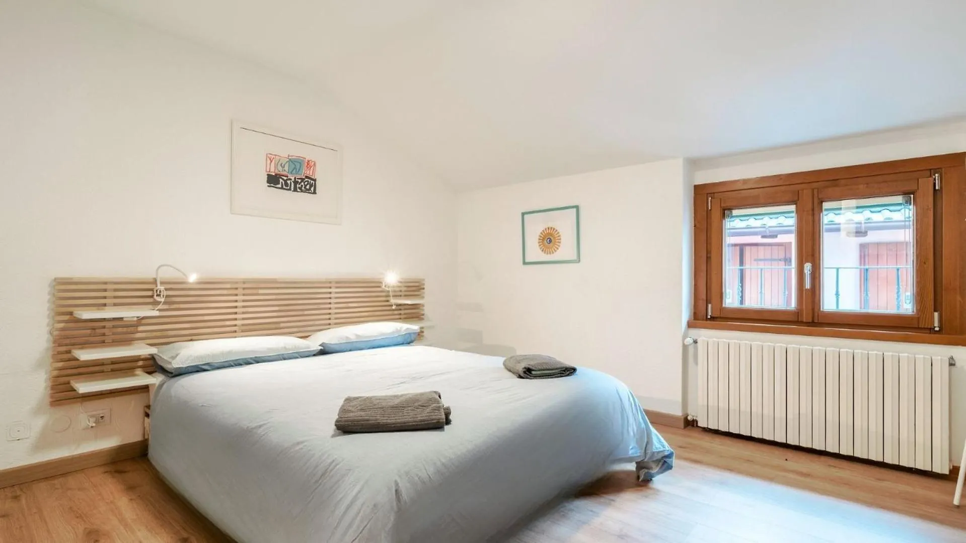Square Apartment Ponte Di Legno